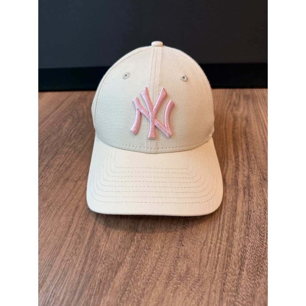New Era 9FORTY New York Yankees Hat Cream Pink Embroidered MLB Adjustable Cap